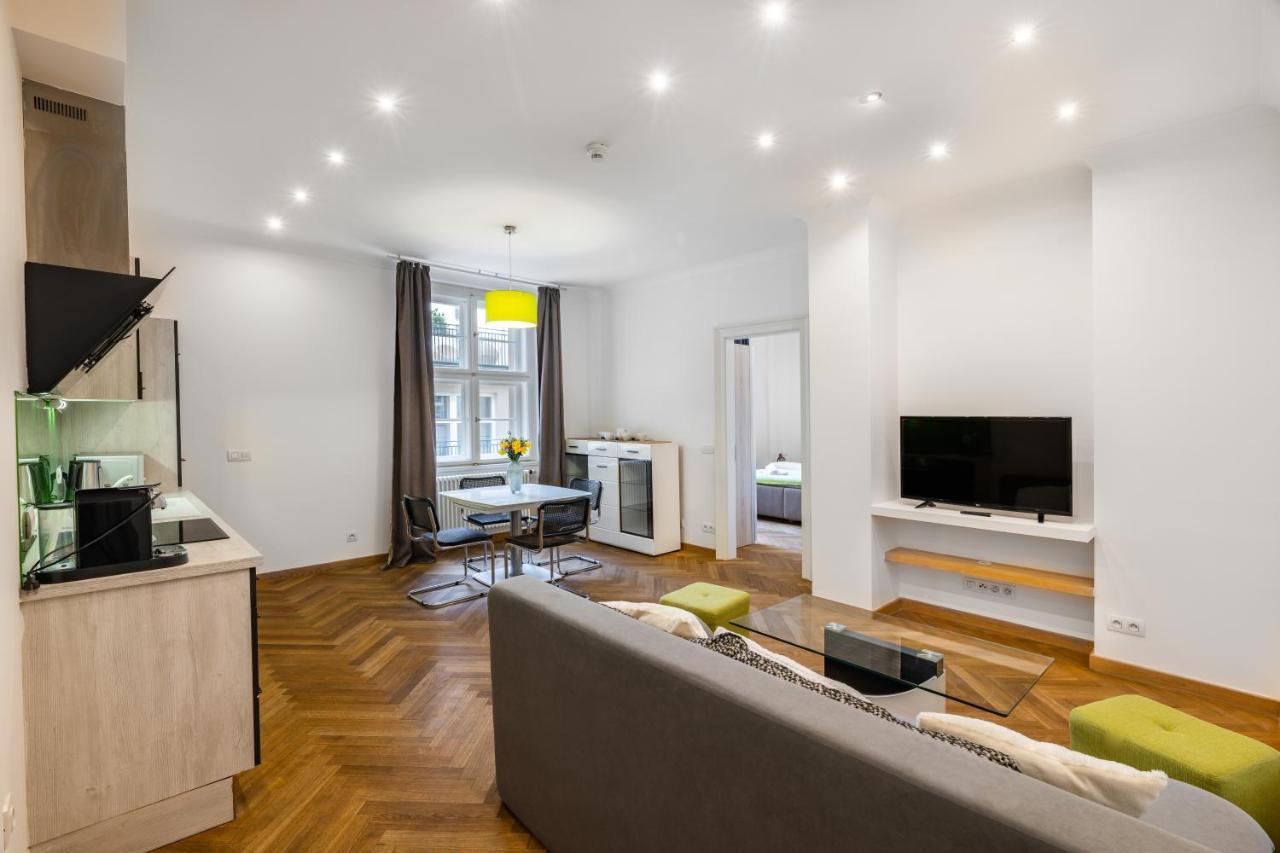 Dlouha Palace - Live In One Of The Best Streets Прага Экстерьер фото