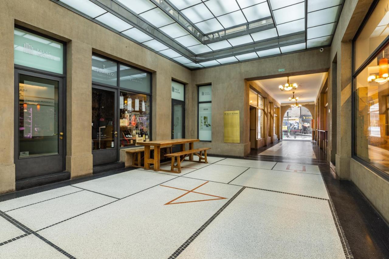Dlouha Palace - Live In One Of The Best Streets Прага Экстерьер фото